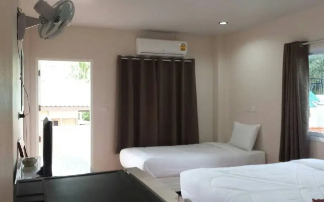 Sairee Center Guesthouse