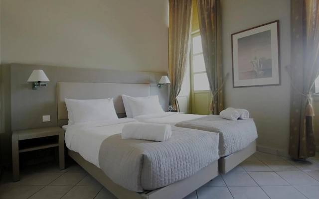 Diogenis Hotel