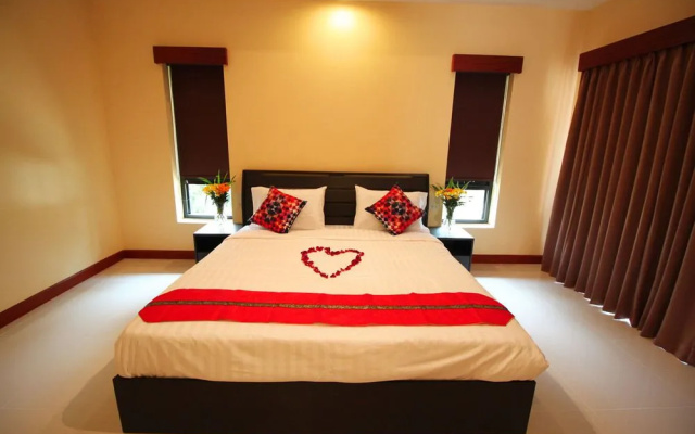 Bang Saray Pool Villa by Pattaya Sunny Rentals