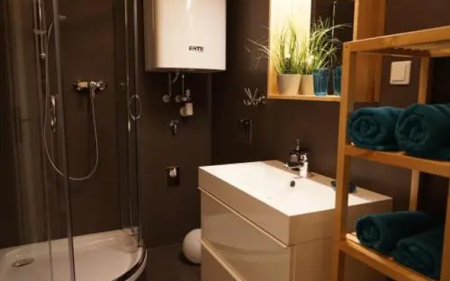 YoHome - Stylish New City Apartment