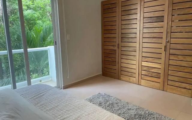 Luxury 3 br/4 ba Home w/View - Puntarena
