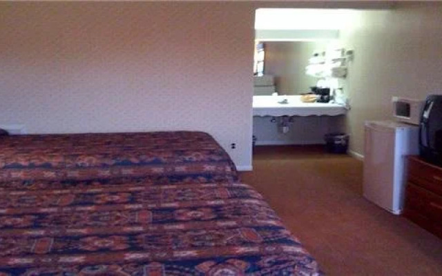 Relax Inn Lewisburg