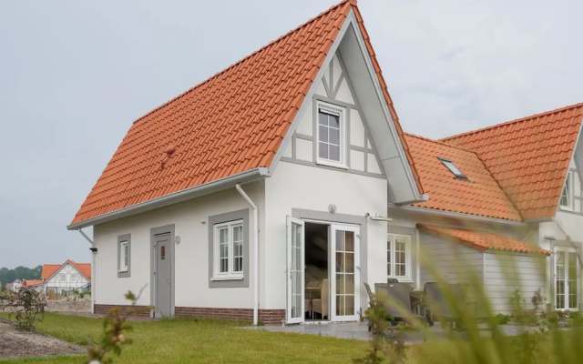 Semi-detached Villa With Terrace Heater, 400m From the Beach