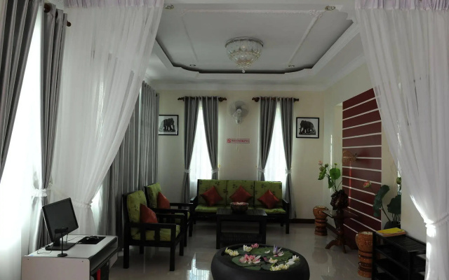 Relax Inn Boutique