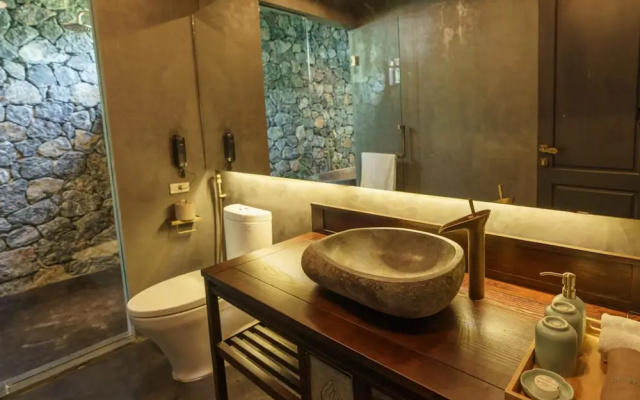 Aravinda Resort