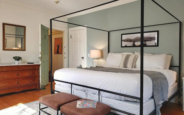 Hearthside Inn
