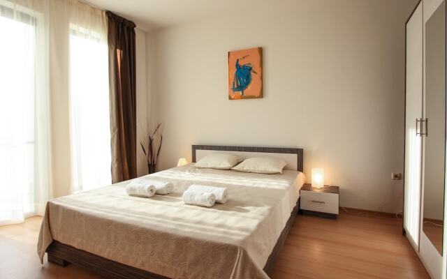 Отель New Line Village Apartments Болгария, Свети Влас - отзывы, цены и фото номеров - забронировать отель New Line Village Apartments онлайн вид на фасад