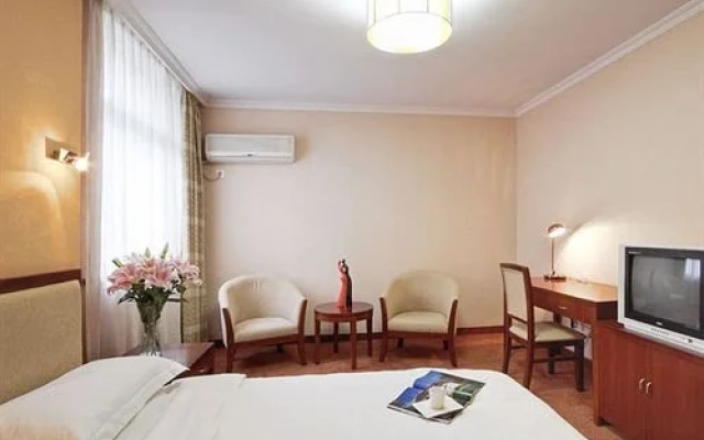 Starway Hotel