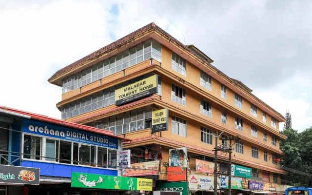 Malabar Tourist Home by OYO Rooms