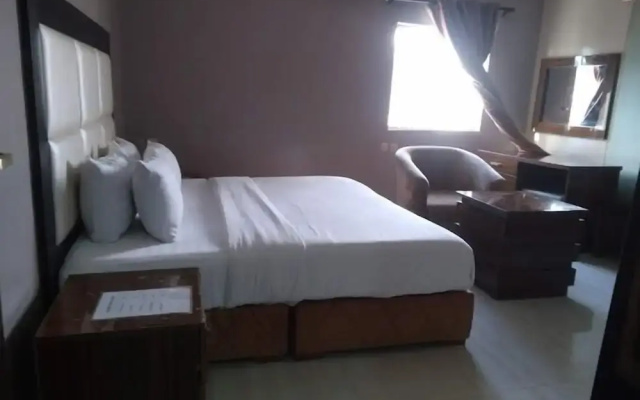 Tatiana Hotel and Suites