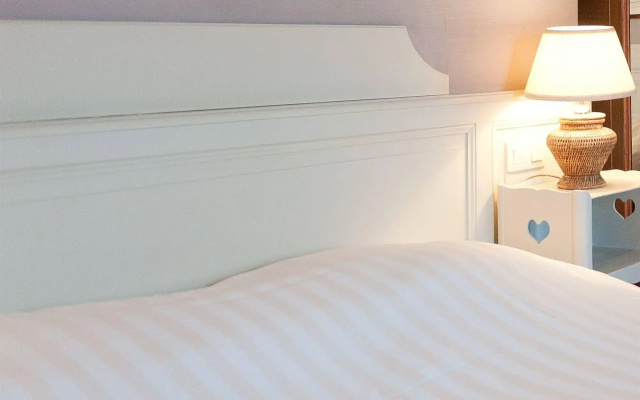 Canal View Hotel Ter Brughe by CW Hotel Collection