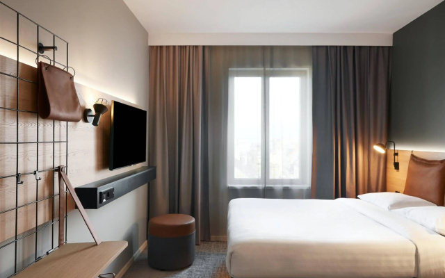 Moxy Antibes Sophia Antipolis