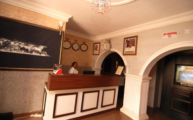 Ajoy Hotel And Suite