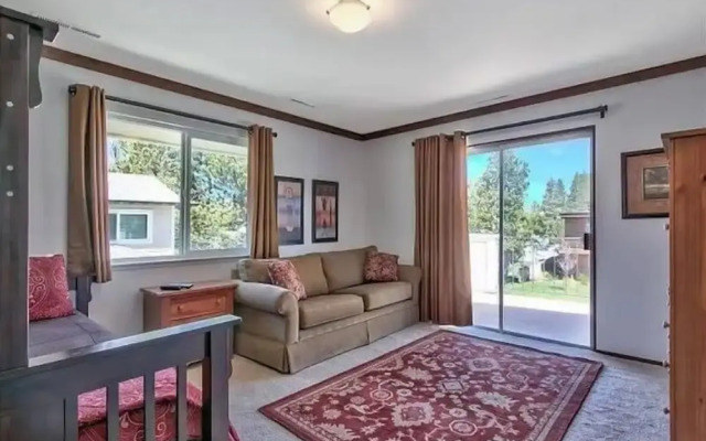 2148 Inverness Drive 3 Bedroom Home