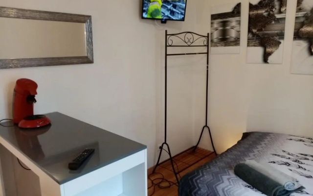 STUDIO 10 calme à Valadon