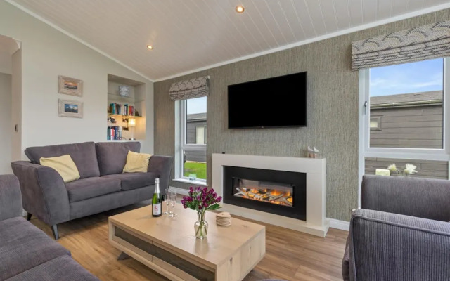 Sandpiper - Luxury Lodge Close to Beach Pet Friendly