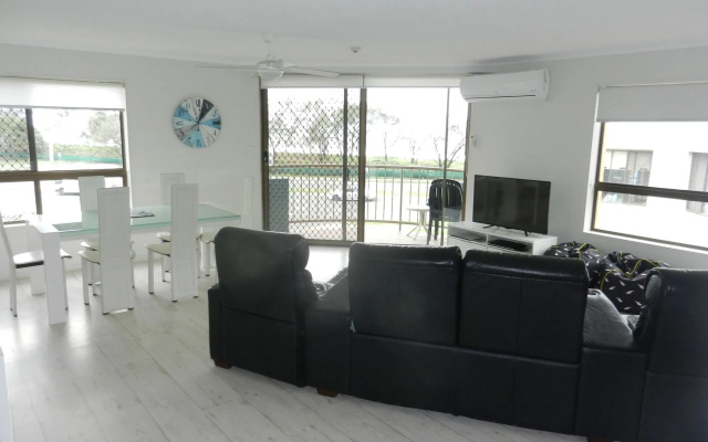 Kalua Holiday Apartments