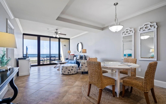 520 Holiday Isle 520 by ACP