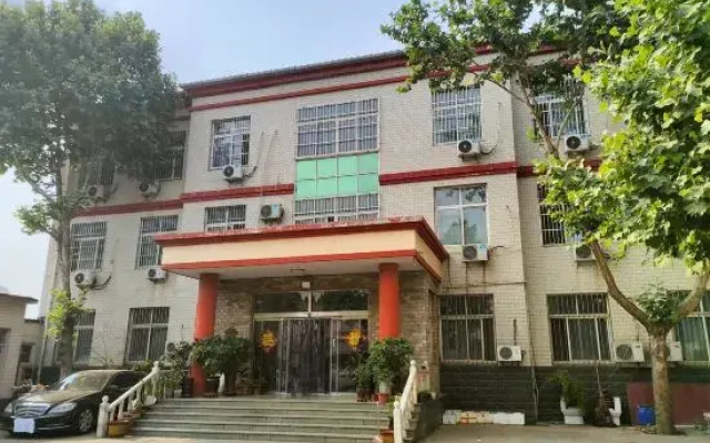 Xinle Xinyao Hotel