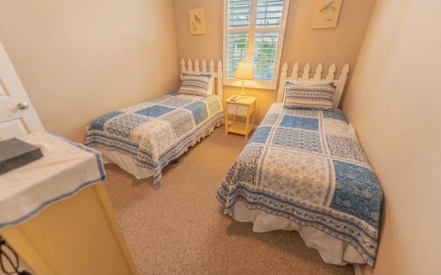 Pelican Villa Apartment 4