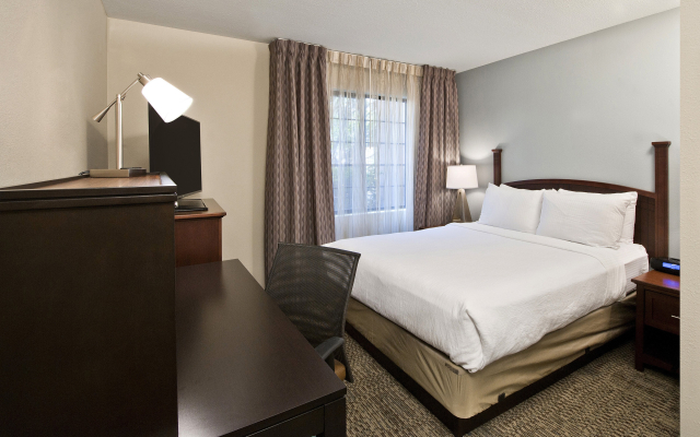 Staybridge Suites Charlotte Ballantyne by IHG