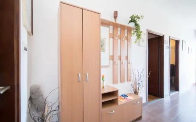Apartment Lena