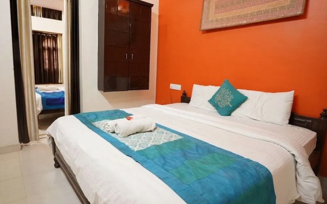 Gaji Hotel