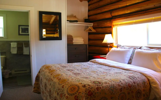 Yellowstone Hot Spring Cabins