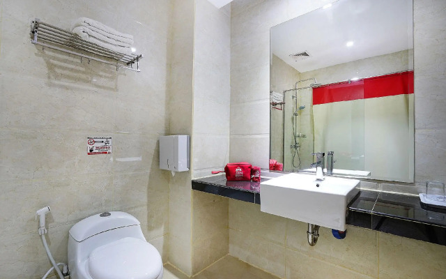ZEN Rooms Near BCS Mall Penuin