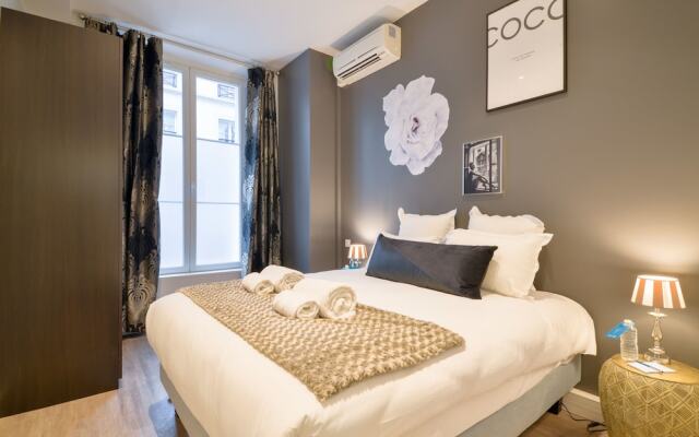 Апартаменты Sweet inn Apartments Palais Royal вид на фасад