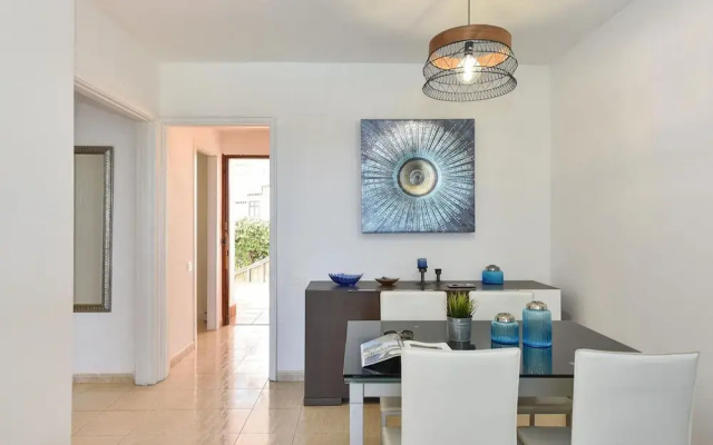 Belvilla by Oyo Apartment Aida 202