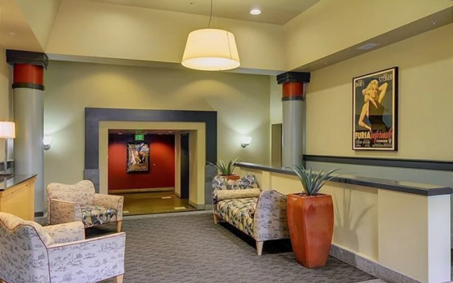 Belltown Court Bliss - Studio Apartment