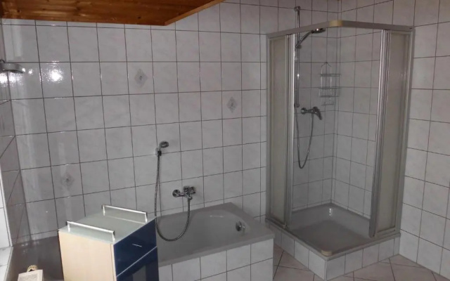 WOHNUNG FüR 3 - 4 PERSONEN
