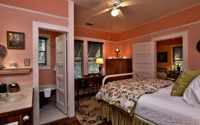 Grady House