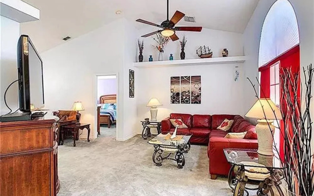 Thousand Oaks Villa