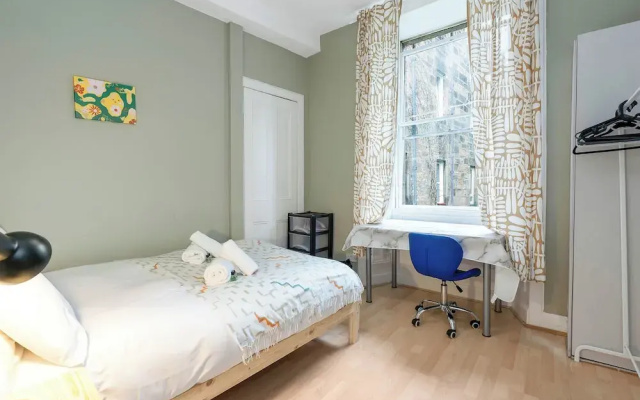 Charming Edinburgh Apartment
