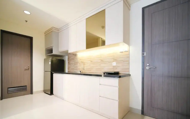 Best Location And Comfy 1Br At Praxis Apartment
