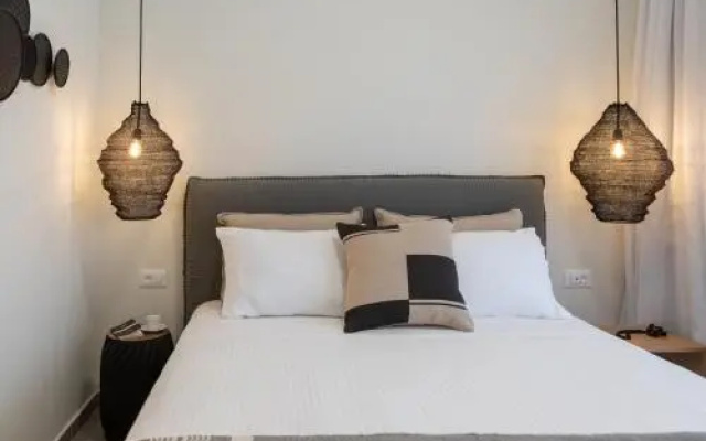 Anemelia Luxury Apartments