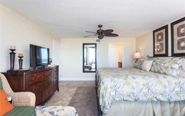 Shores Club 303 - Two Bedroom Condo