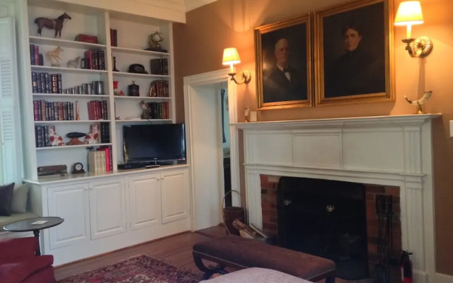 The Inn at Mount Vernon Farm