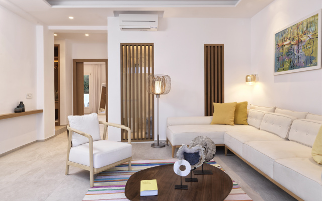 Отель Myconian Korali Relais & Chateaux