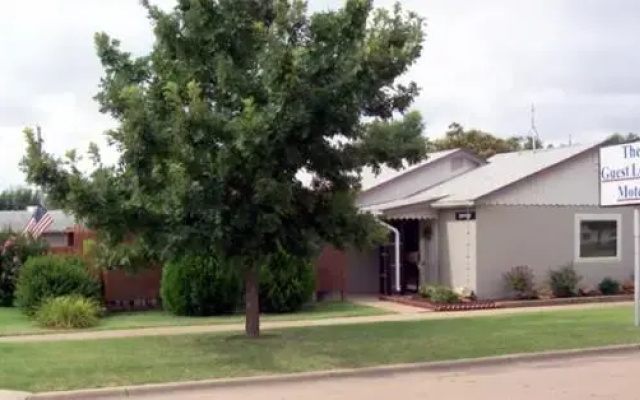 The Guest Lodge Motel
