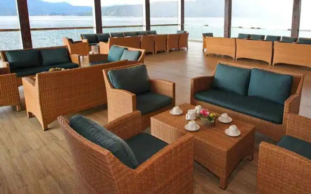 Toba Beach Hotel