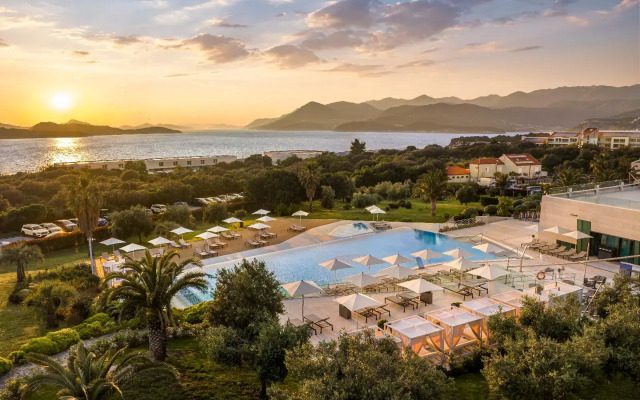 Отель Valamar Lacroma Hotel