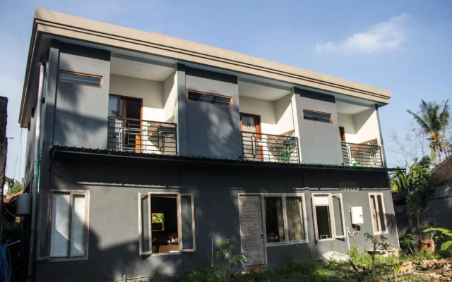 Ratna villa 4