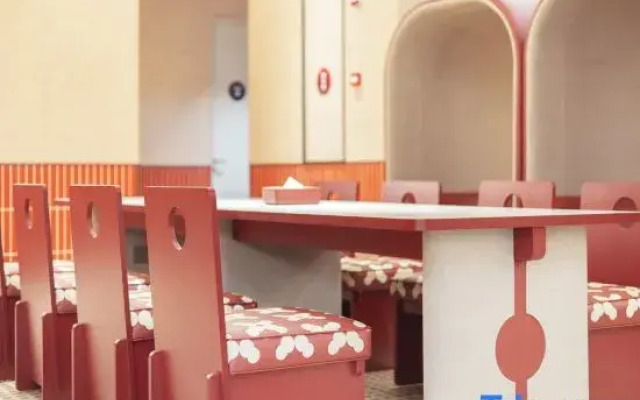 Ni Hao Hotel (Jingdezhen People's Square, Tao Yang Alley)