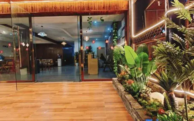 Time River View Homestay