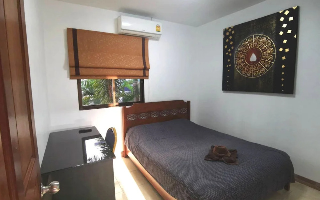 Baan Kanittha - 5 Bedrooms Pool Villa