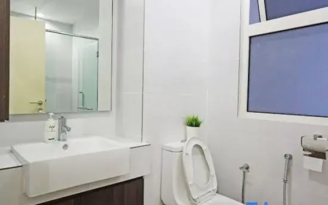 4pax King Bed 2BR Encorp Marina