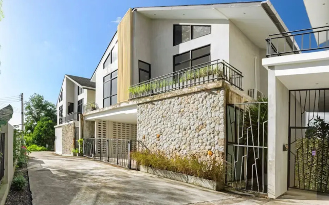 3-Bedroom Wallaya pool villa in Bangtao